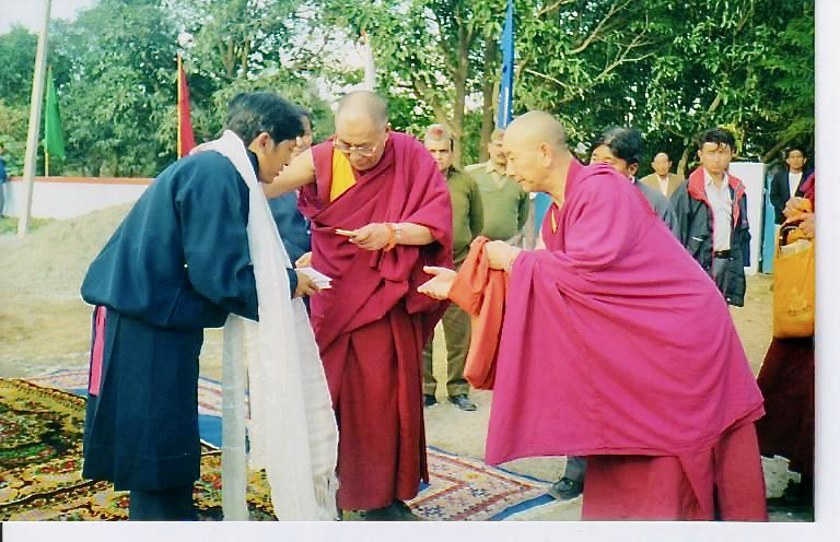 HH-Dalai-Lama at Kyitsel-ling